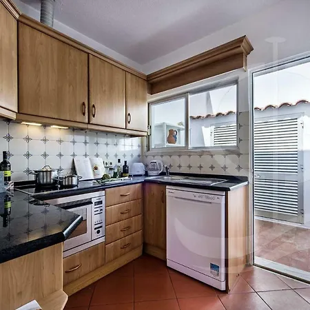 Casa Feliz: Contemporary In Vale De Lobo 펜션 *